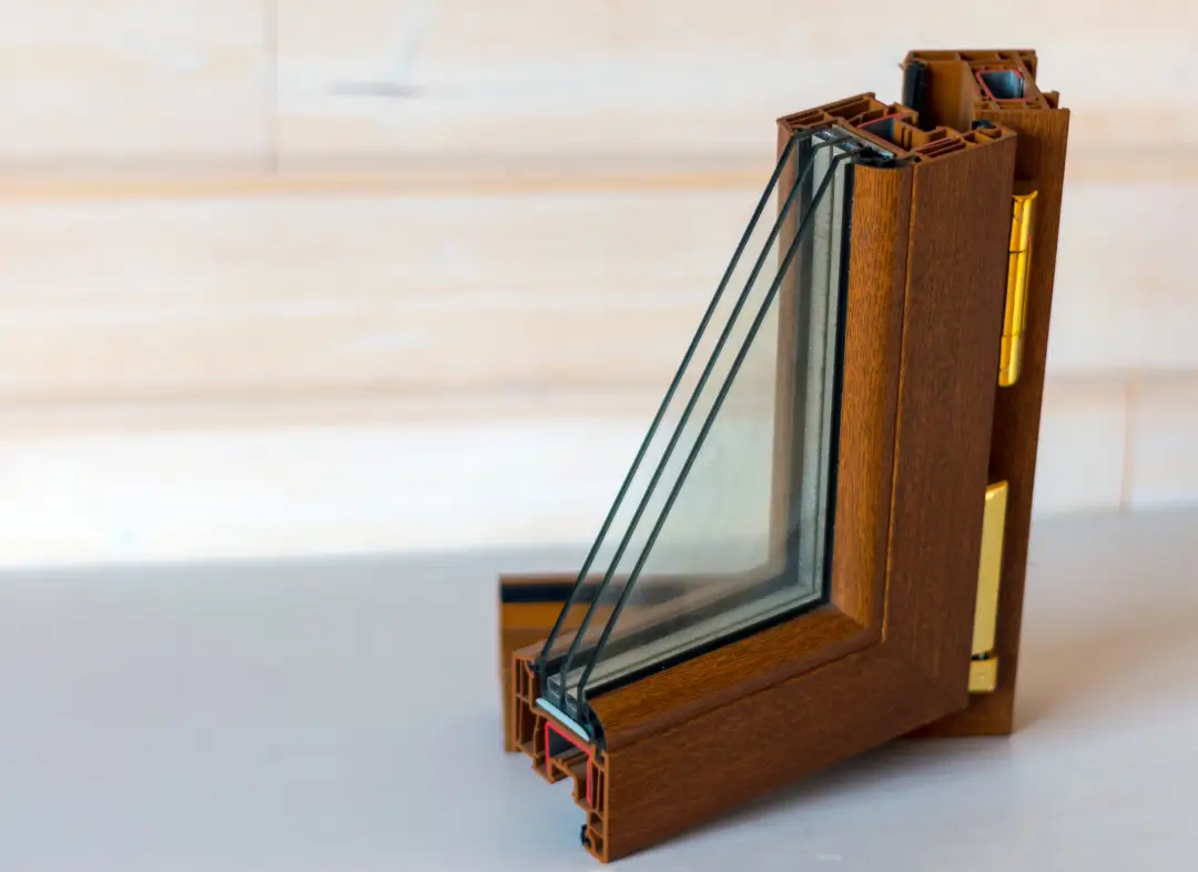 Installation de fenêtre en bois sur mesure Fontenay-le-Comte